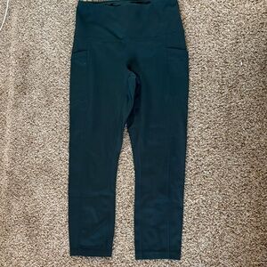 yogalicious crop leggings 💚